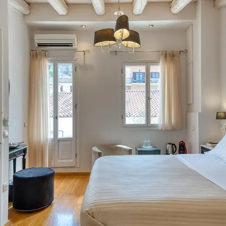 Isioni Guest house 4*