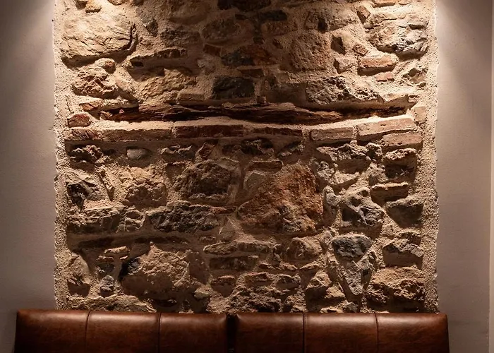 Isioni بيت ضيافة نافبليو