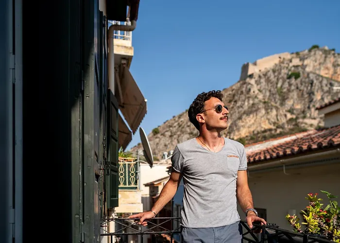 Isioni نافبليو