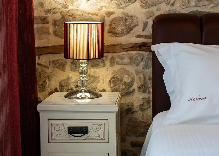 Isioni 4* نافبليو